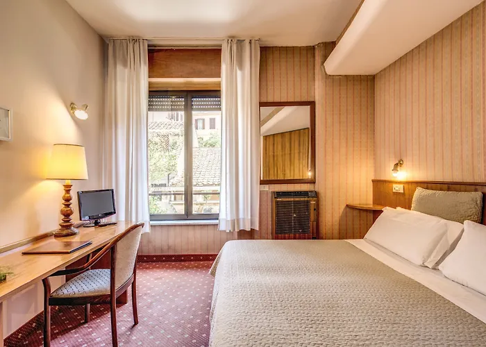 King Hotel 3*
