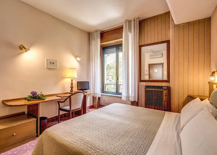 King Hotel 3*